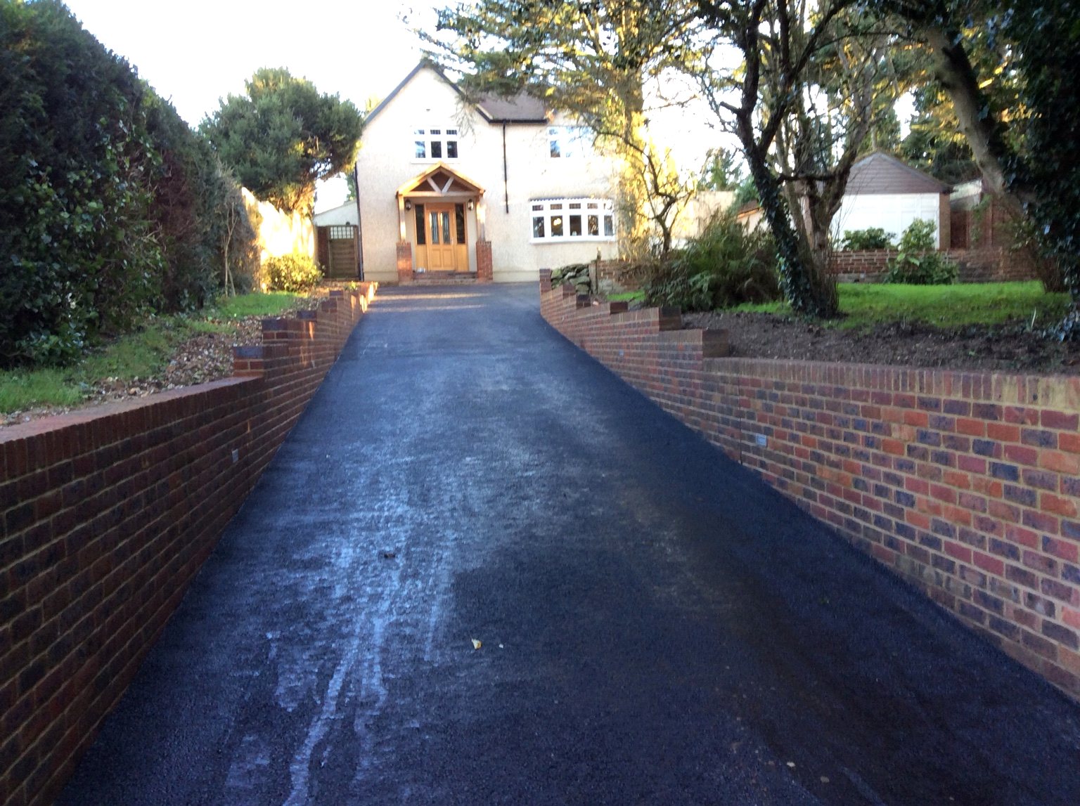 newlook finished tarmac driveway web