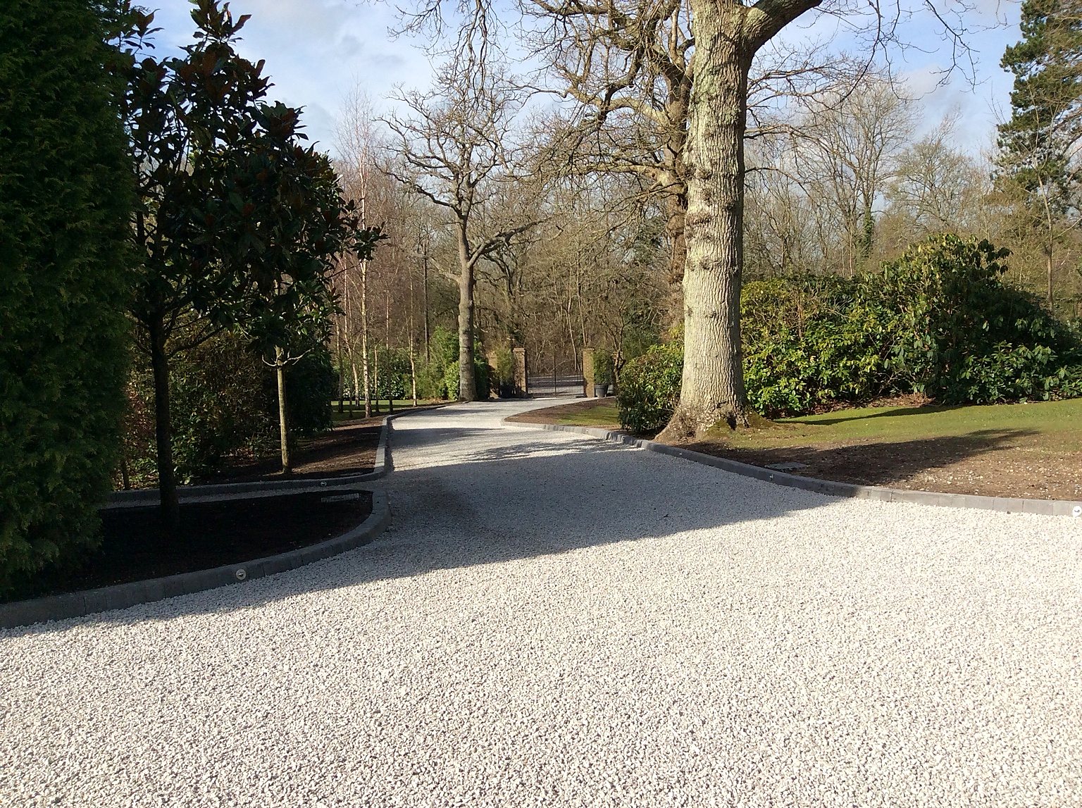 newlook white gravel driveway web